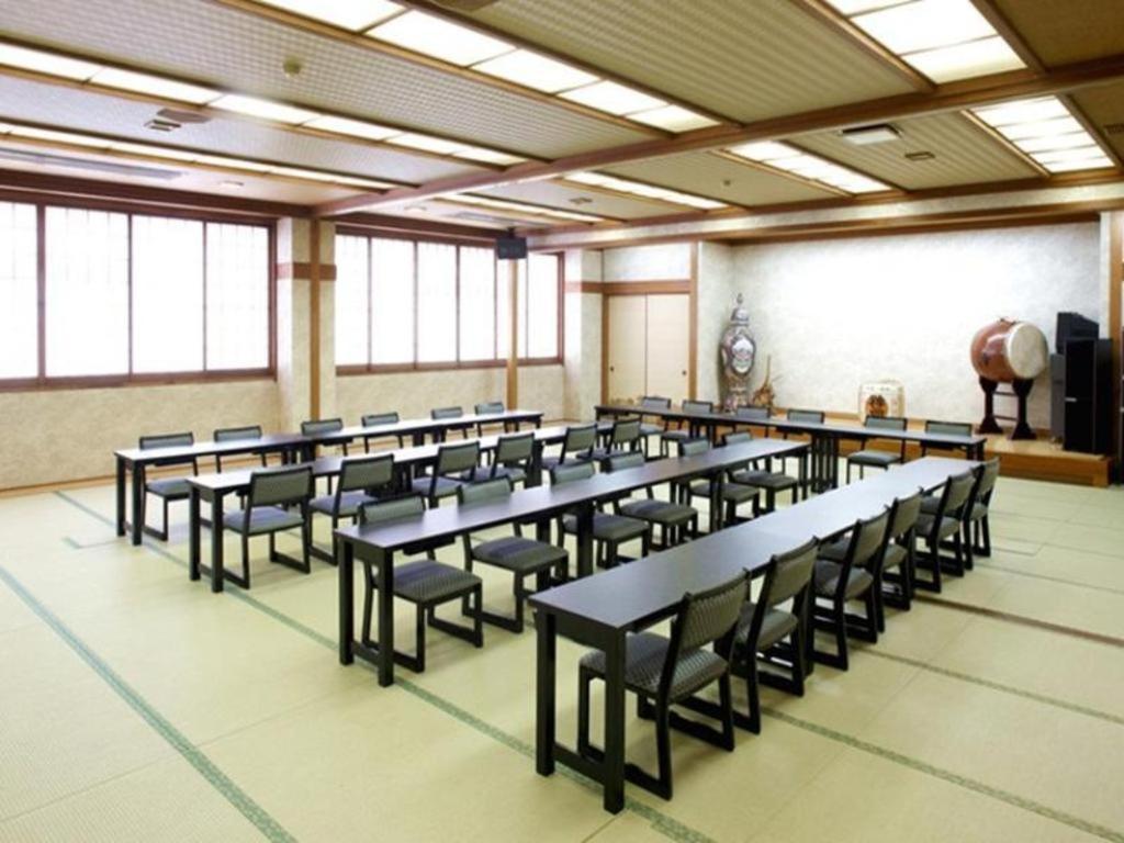 Business Hotel Kurama Hikone Esterno foto